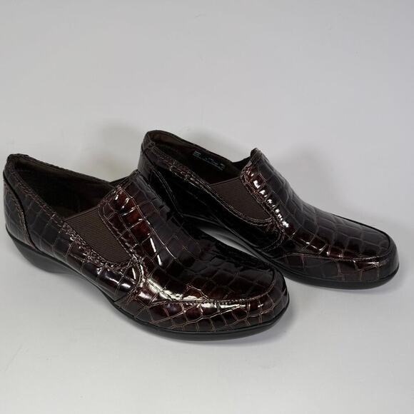 Clarks Crocodile Embossed Print Bendables Brown Loafer 36844 Women Size 8.5 - Picture 2 of 6